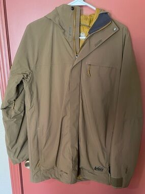 REI Men’s Ski Jacket in Mustard Brown with Yellow Lining